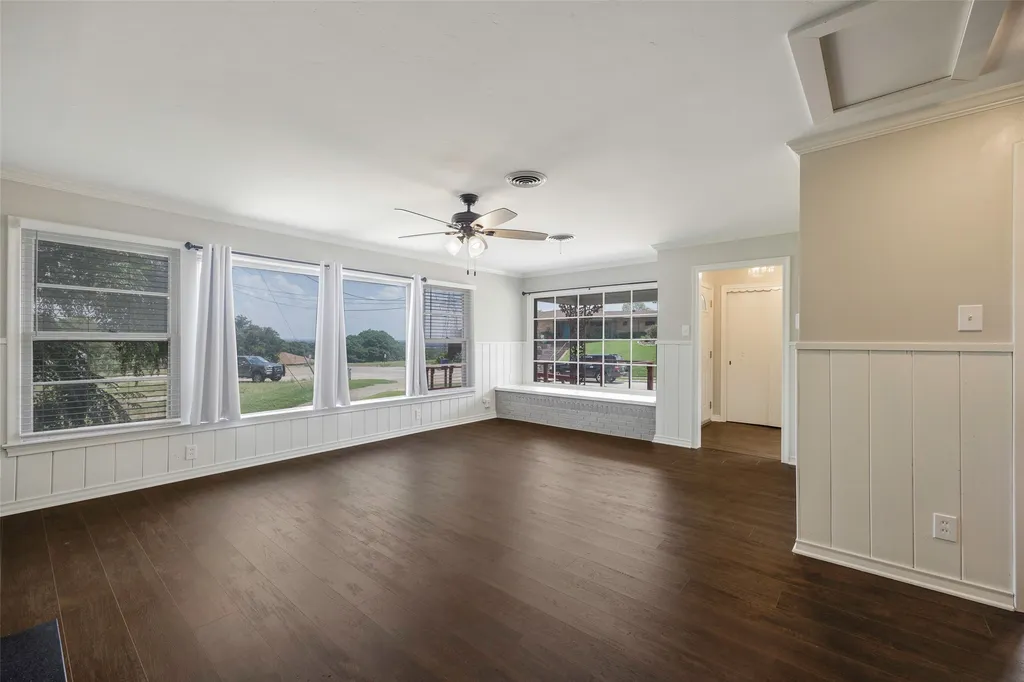 2323 Sutter Street Dallas TX 75216