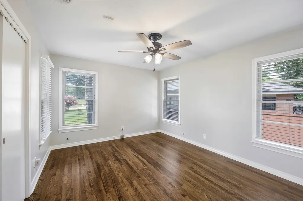 2323 Sutter Street Dallas TX 75216