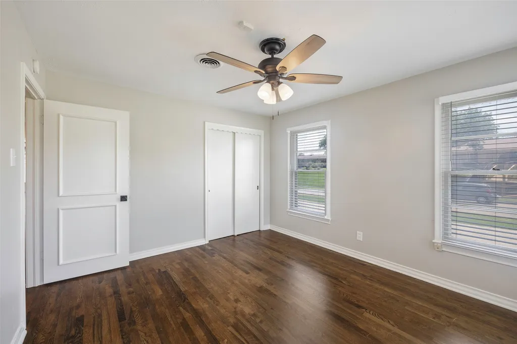 2323 Sutter Street Dallas TX 75216