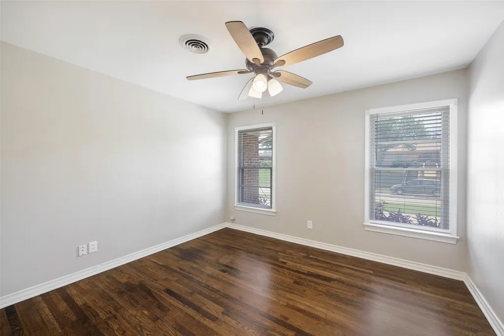 2323 Sutter Street Dallas TX 75216