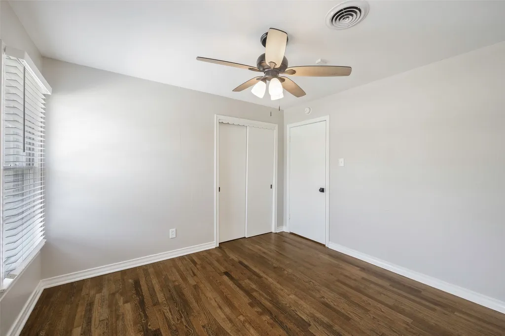 2323 Sutter Street Dallas TX 75216