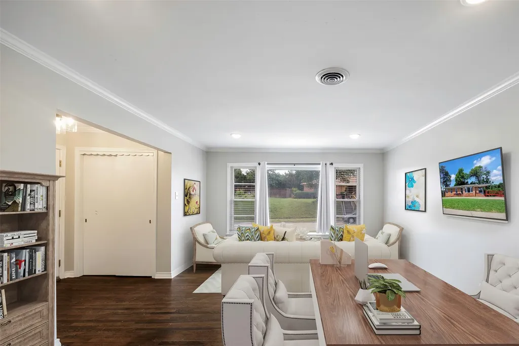 2323 Sutter Street Dallas TX 75216