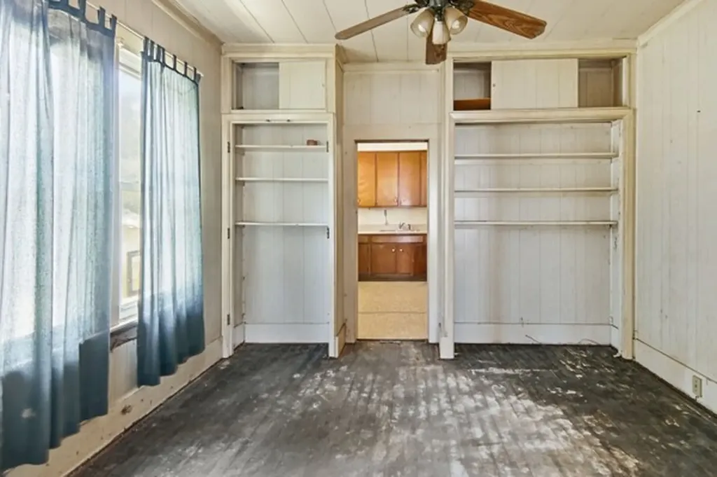 306 Cedar Street Palo Pinto TX 76484
