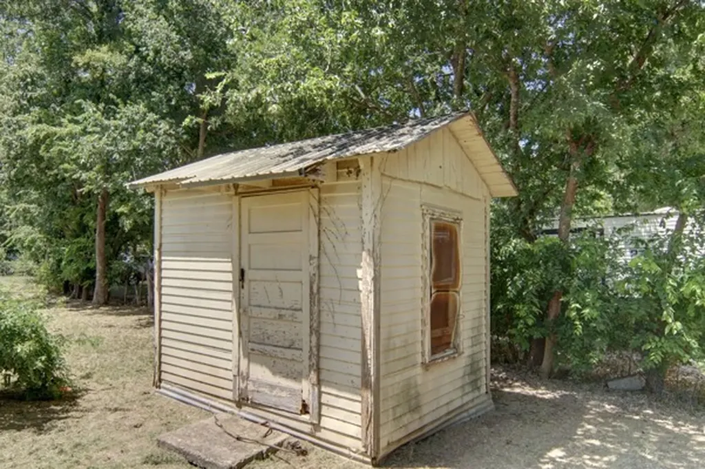 306 Cedar Street Palo Pinto TX 76484