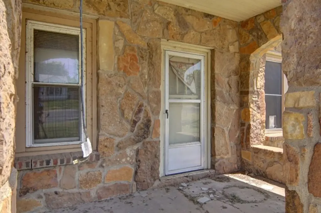 306 Cedar Street Palo Pinto TX 76484