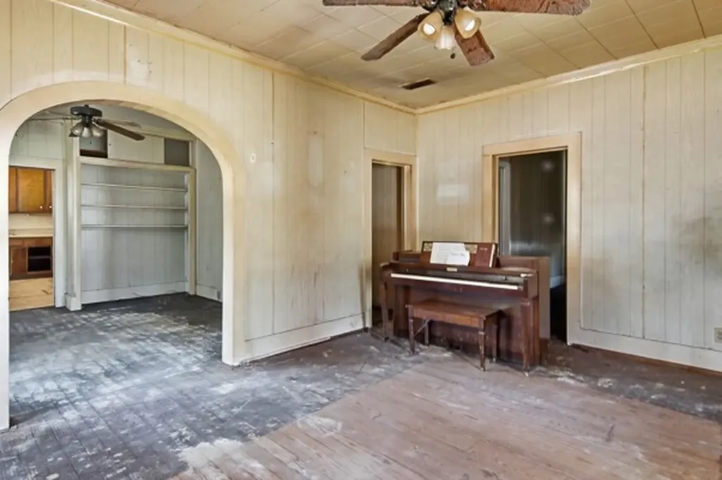 306 Cedar Street Palo Pinto TX 76484