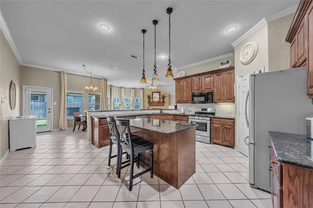 404 Bryn Mawr Lane Van Alstyne TX 75495