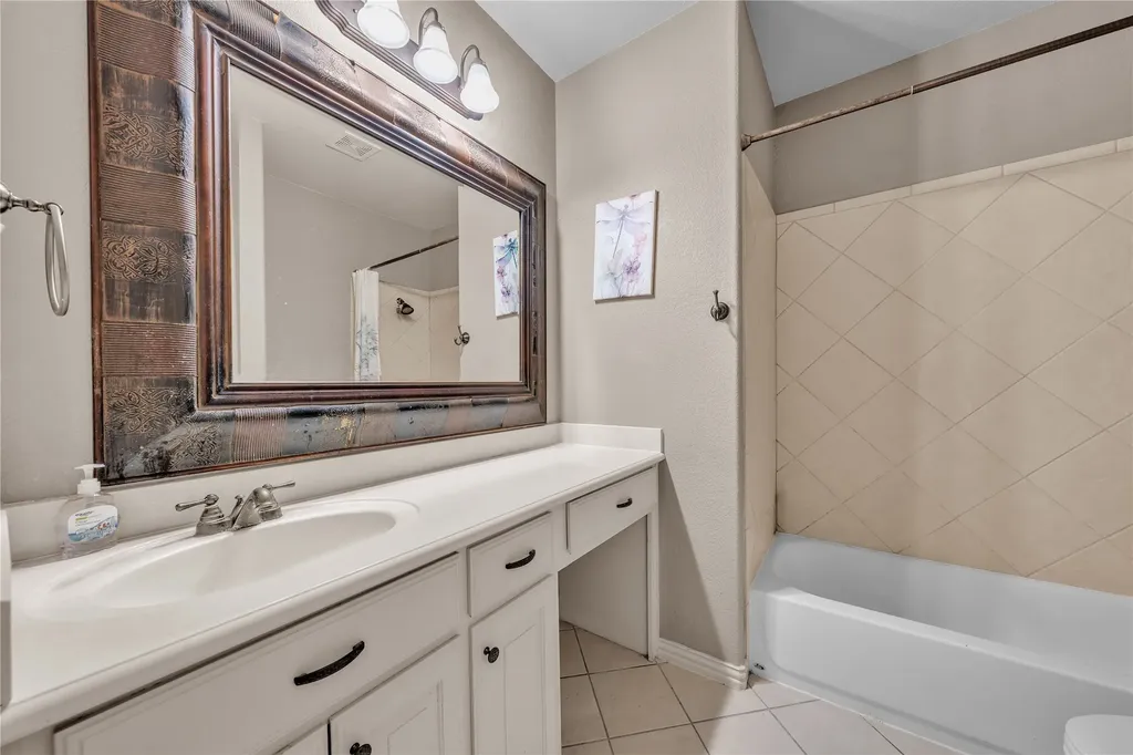 404 Bryn Mawr Lane Van Alstyne TX 75495