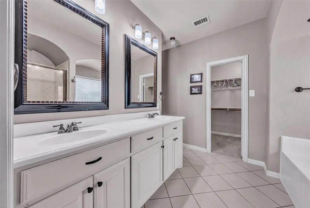 404 Bryn Mawr Lane Van Alstyne TX 75495