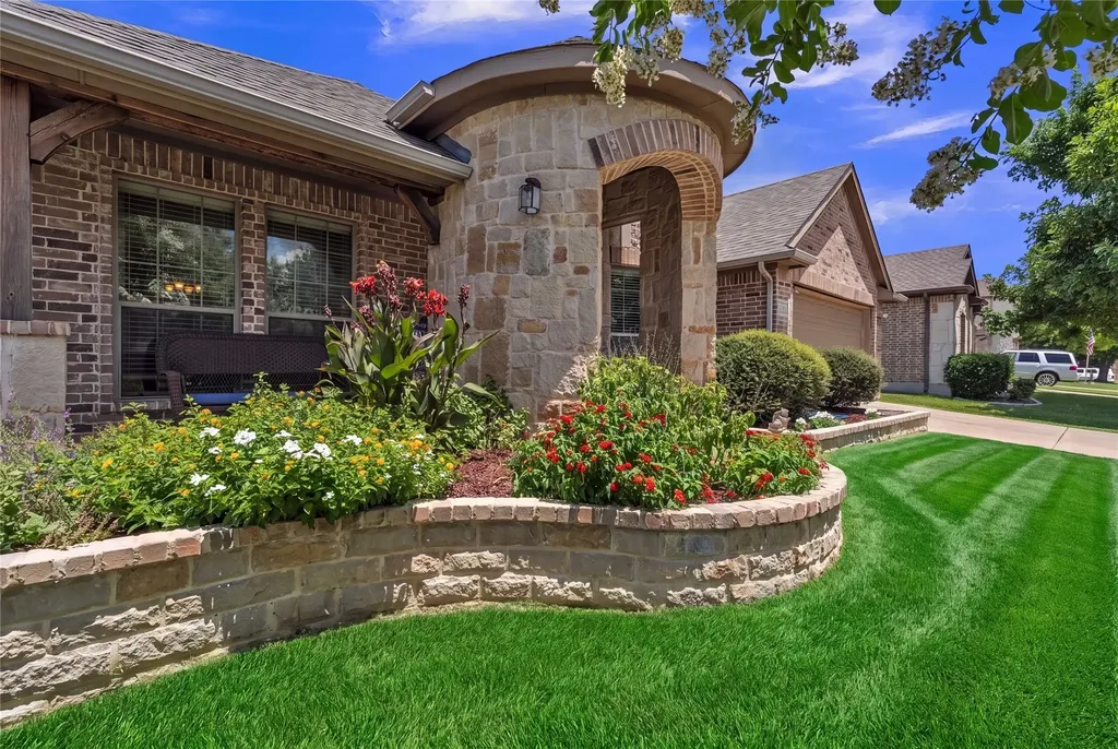 404 Bryn Mawr Lane Van Alstyne TX 75495