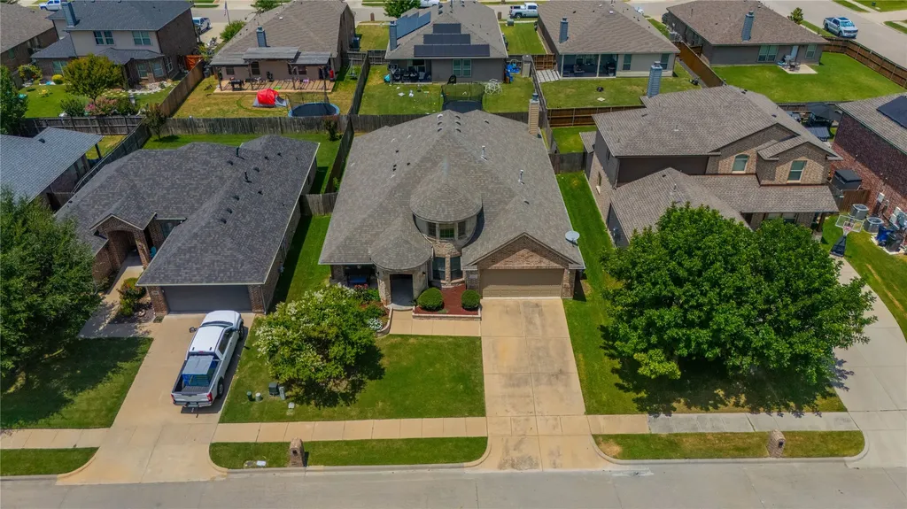 404 Bryn Mawr Lane Van Alstyne TX 75495