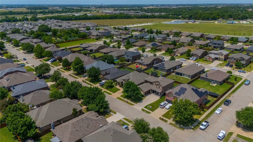 404 Bryn Mawr Lane Van Alstyne TX 75495