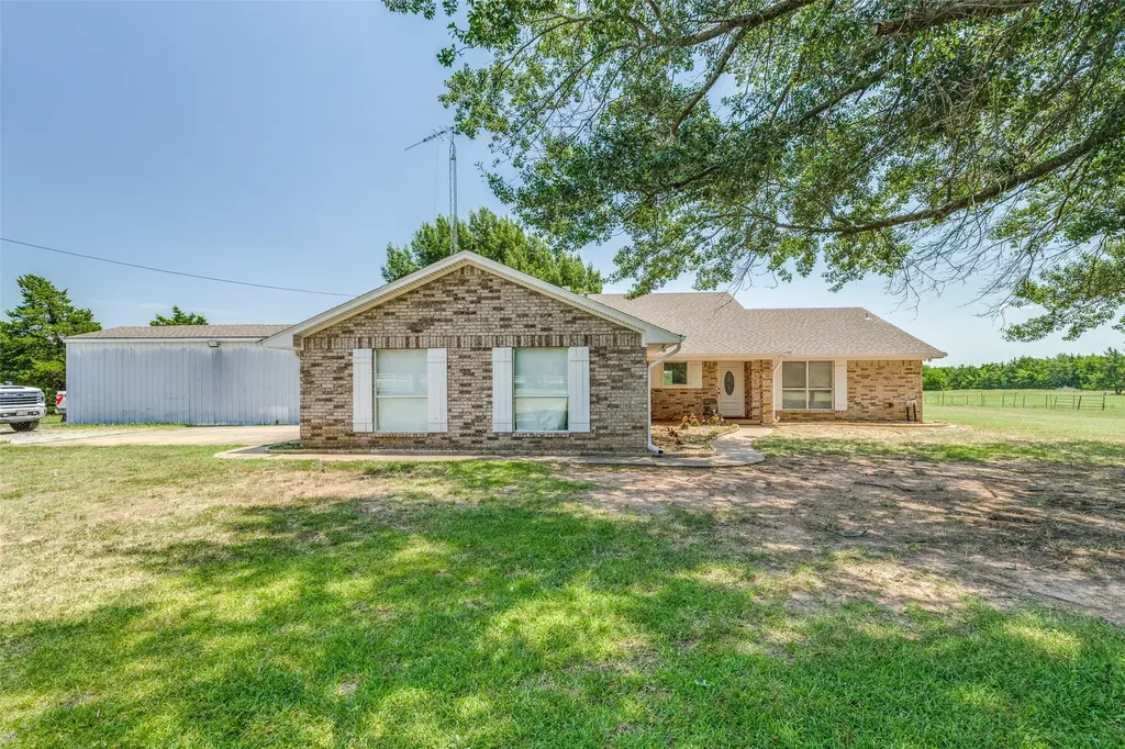 76 Spout Springs Road Pottsboro TX 75076