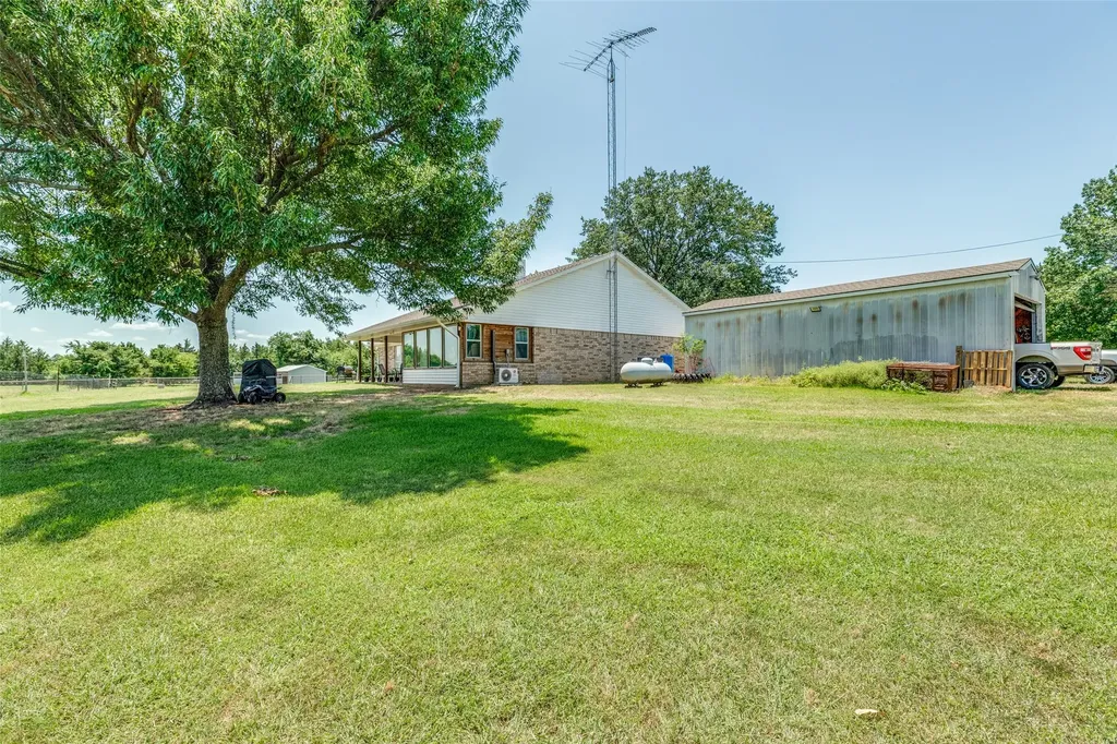 76 Spout Springs Road Pottsboro TX 75076