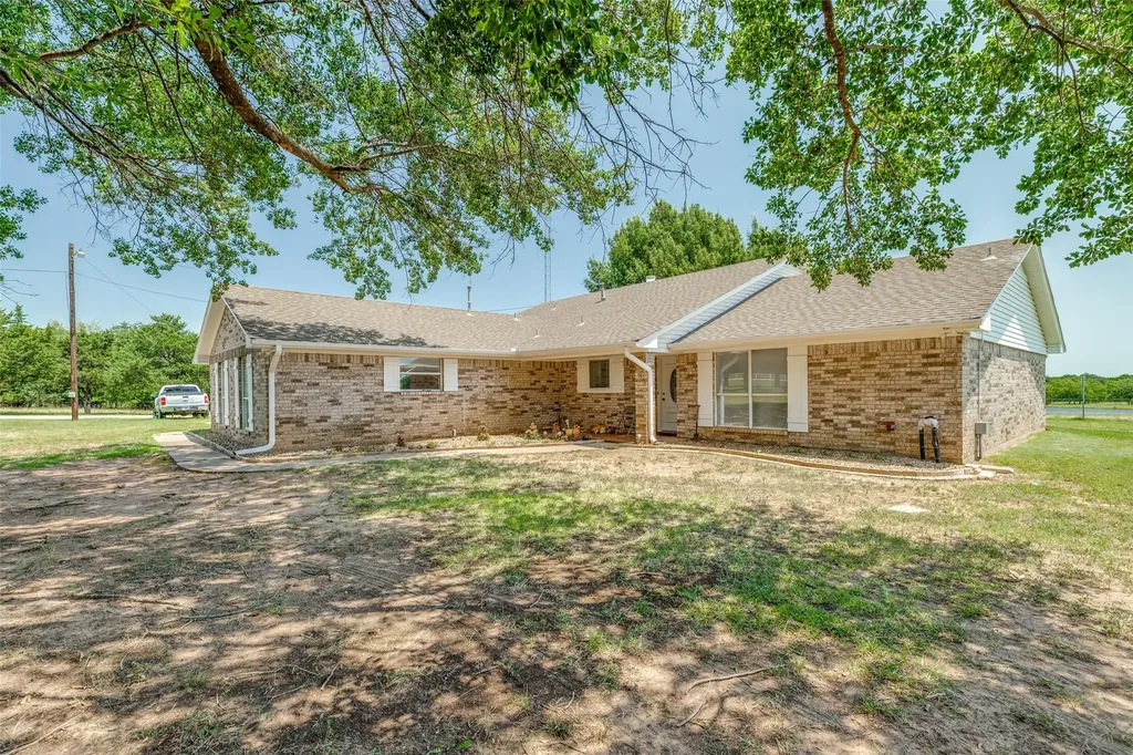 76 Spout Springs Road Pottsboro TX 75076