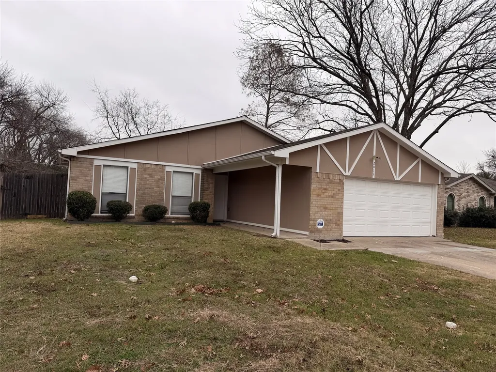 2011 Lavon Creek Lane Arlington TX 76006