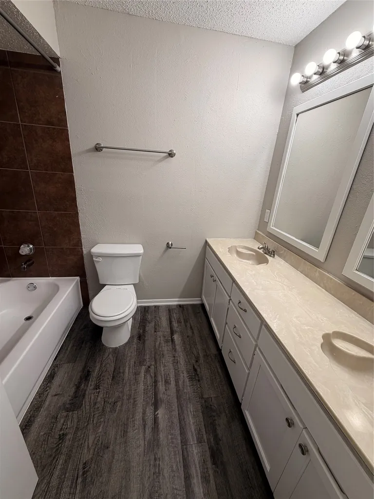 2011 Lavon Creek Lane Arlington TX 76006