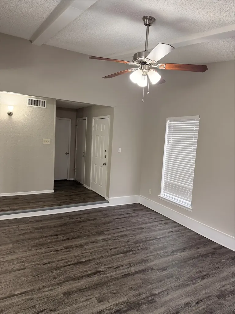 2011 Lavon Creek Lane Arlington TX 76006