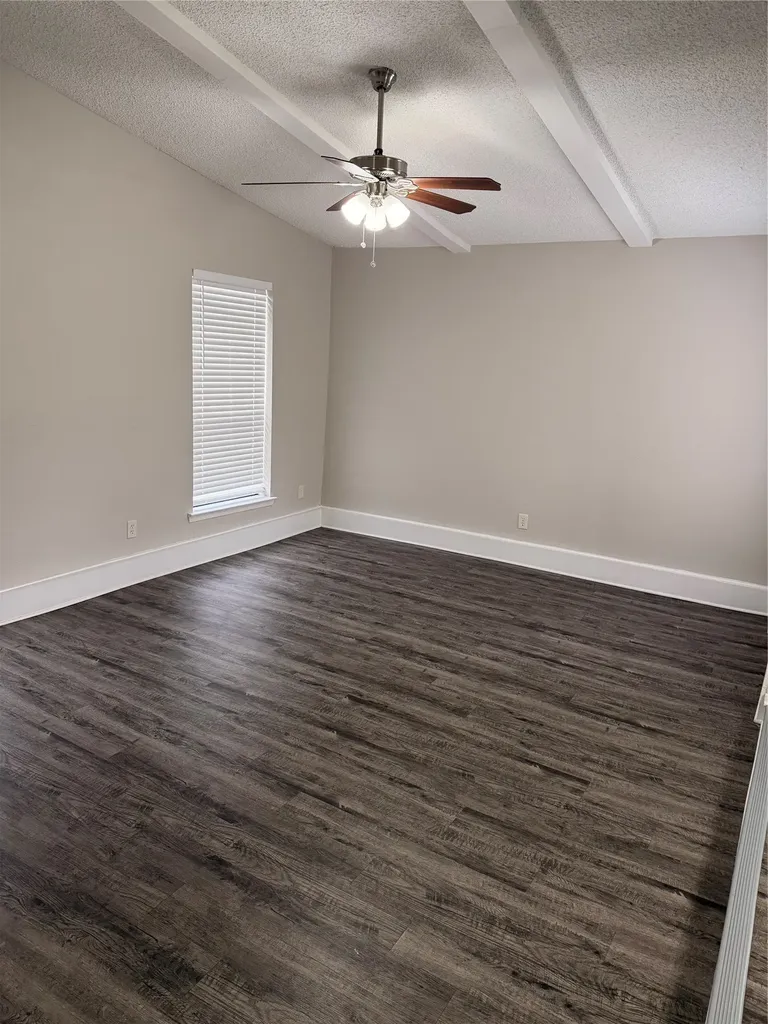 2011 Lavon Creek Lane Arlington TX 76006