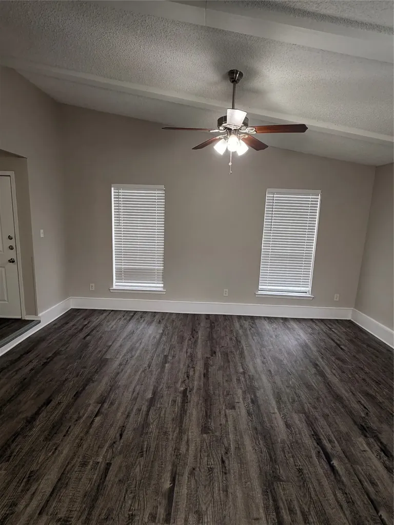 2011 Lavon Creek Lane Arlington TX 76006