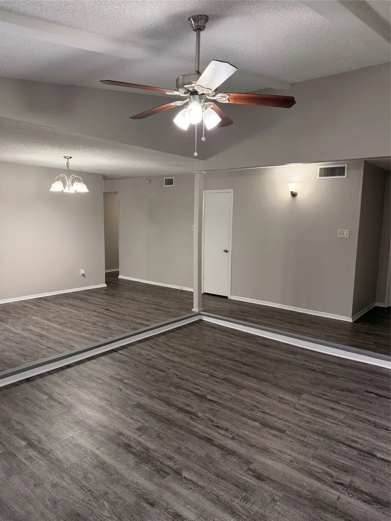 2011 Lavon Creek Lane Arlington TX 76006