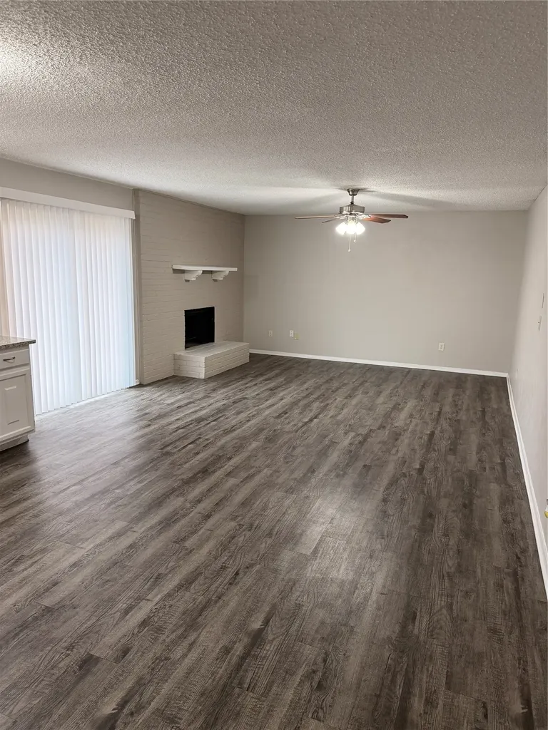 2011 Lavon Creek Lane Arlington TX 76006