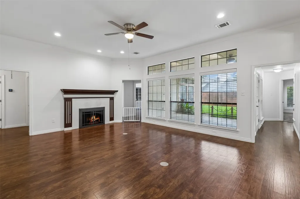2507 Mandy Way Arlington TX 76017