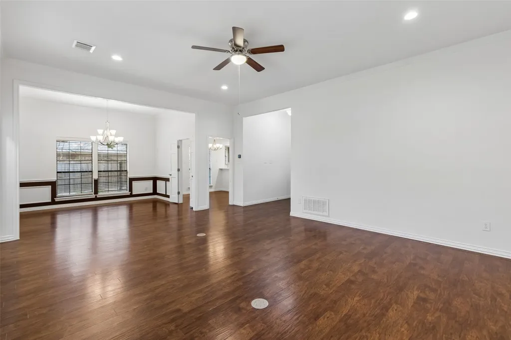 2507 Mandy Way Arlington TX 76017