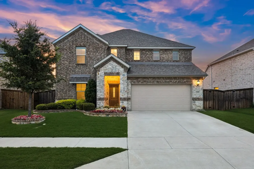10105 Lakemont Drive Fort Worth TX 76131