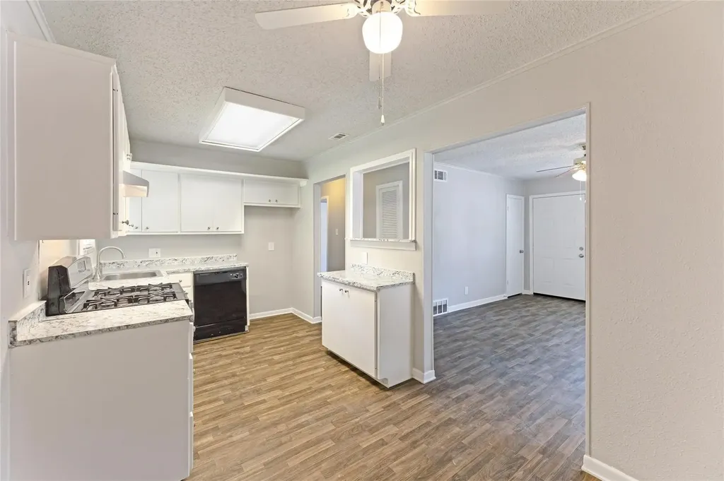 4713 Laverda Drive Haltom City TX 76117