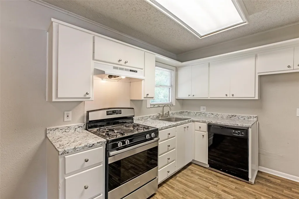 4713 Laverda Drive Haltom City TX 76117