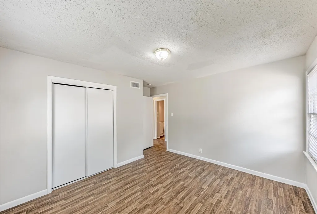 4713 Laverda Drive Haltom City TX 76117