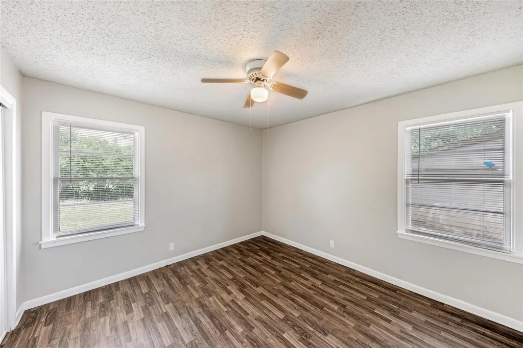 4713 Laverda Drive Haltom City TX 76117