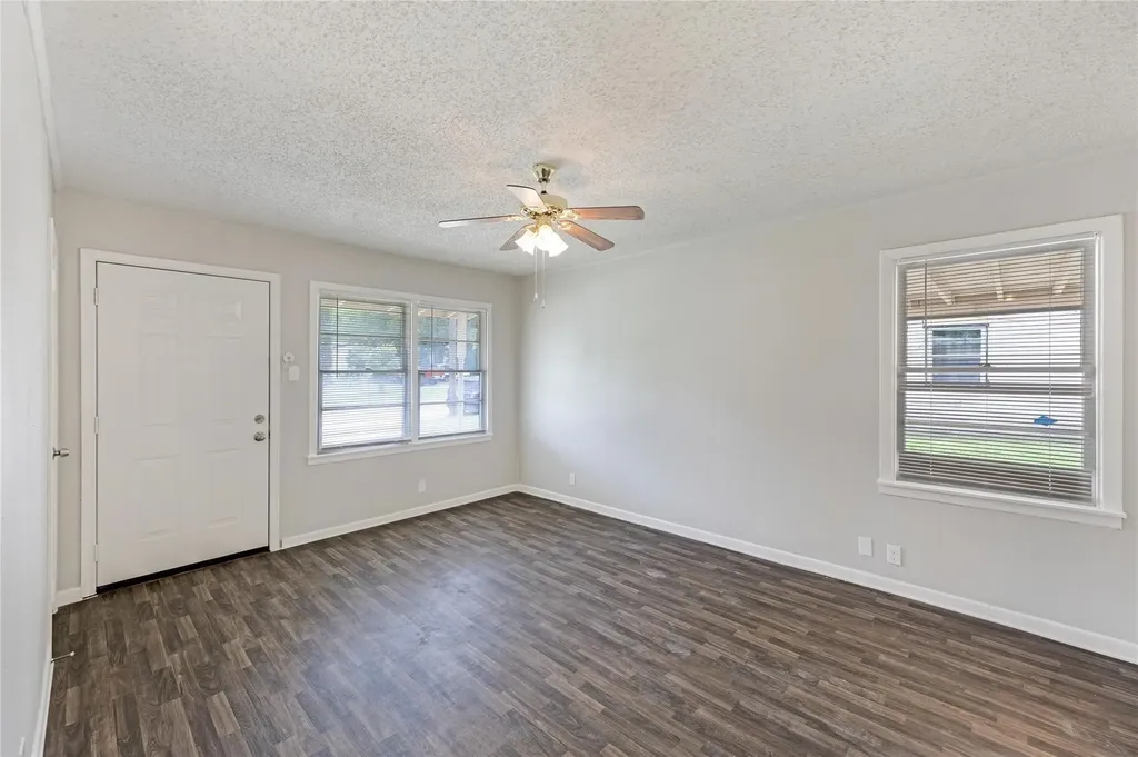 4713 Laverda Drive Haltom City TX 76117