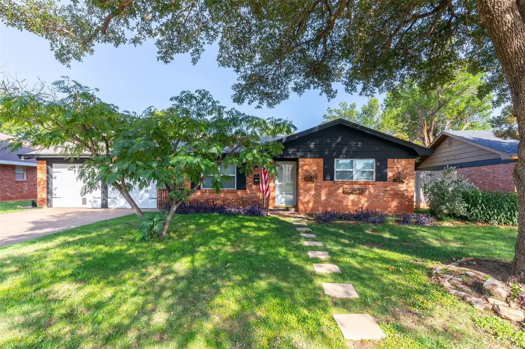 2401 S Elmwood Drive Abilene TX 79605