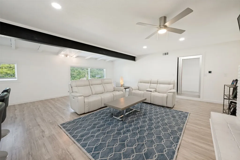 4708 Holiday Lane E North Richland Hills TX 76180