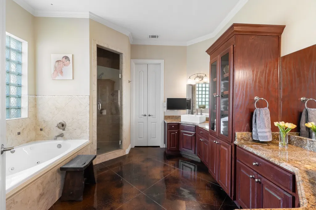 6224 Meadowlands Drive Krum TX 76249