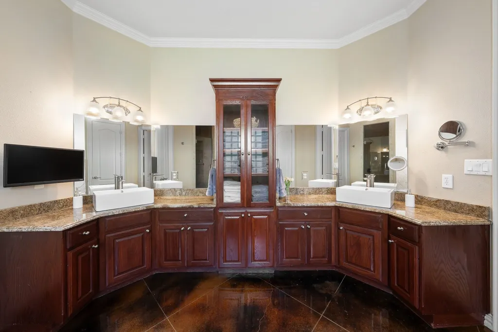 6224 Meadowlands Drive Krum TX 76249