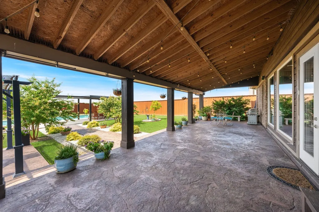 6224 Meadowlands Drive Krum TX 76249
