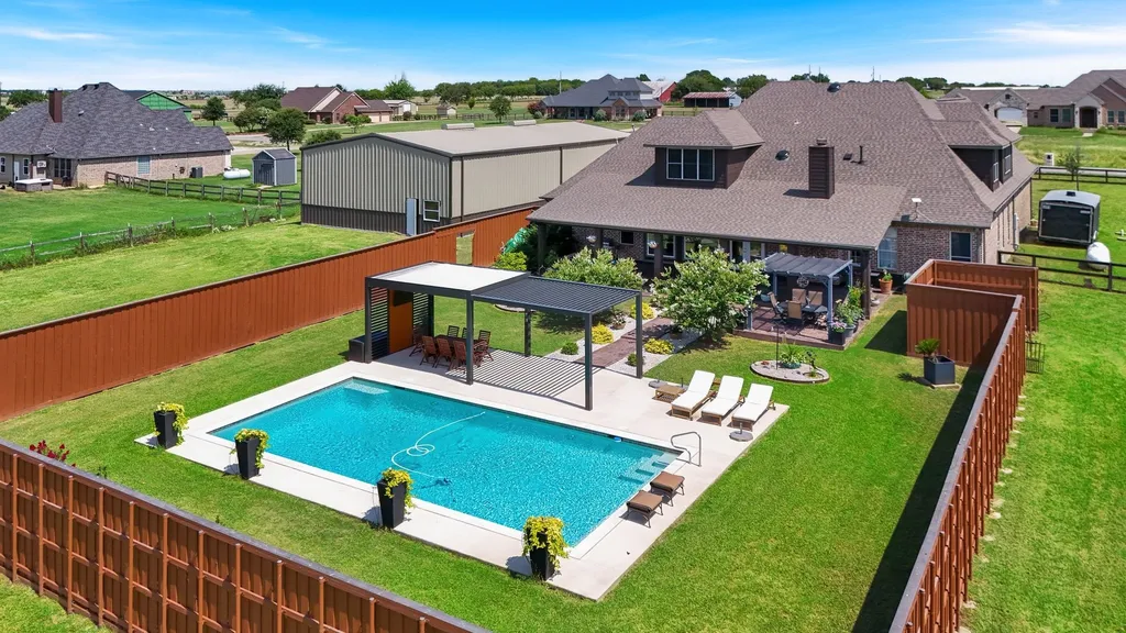 6224 Meadowlands Drive Krum TX 76249