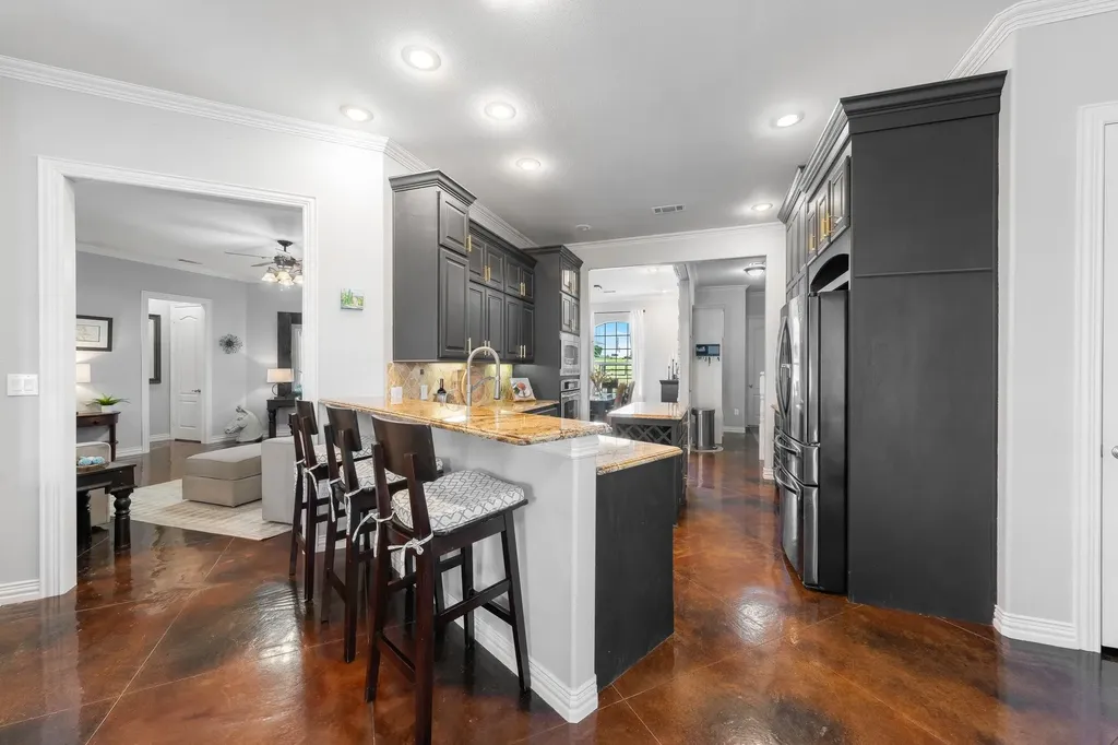 6224 Meadowlands Drive Krum TX 76249