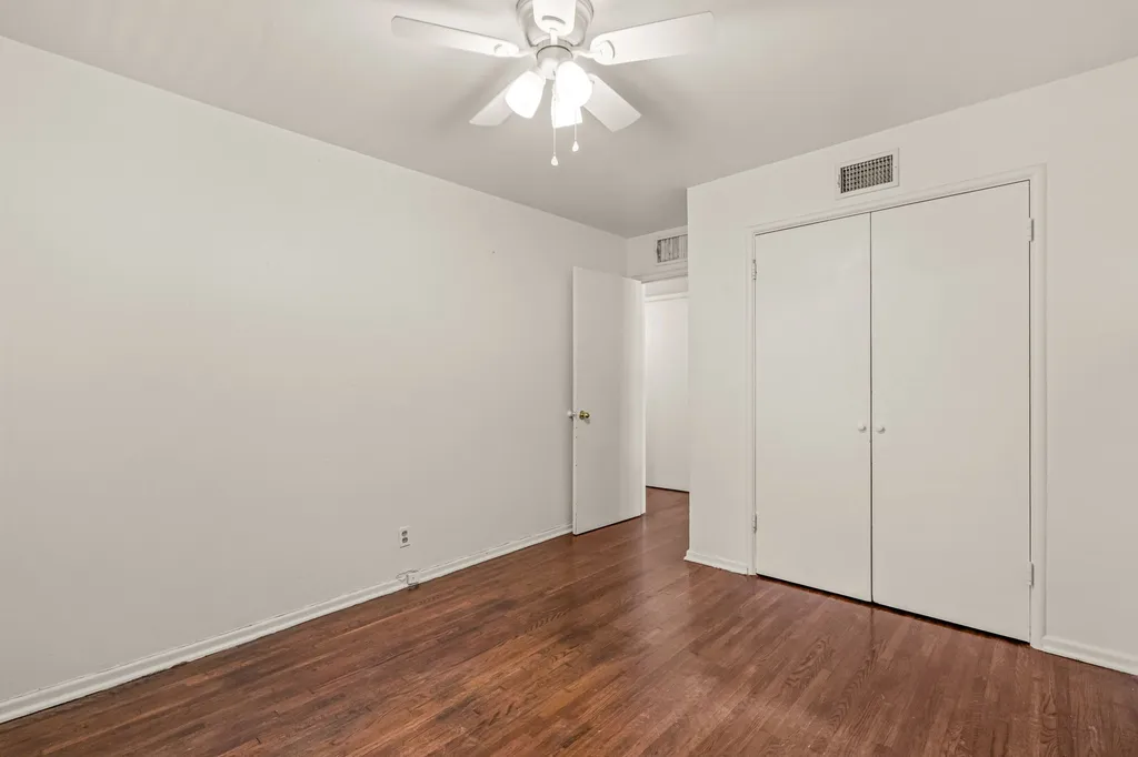 4509 Donnelly Avenue Fort Worth TX 76107