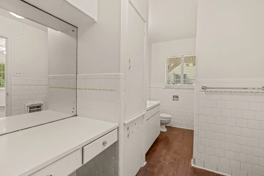 4509 Donnelly Avenue Fort Worth TX 76107