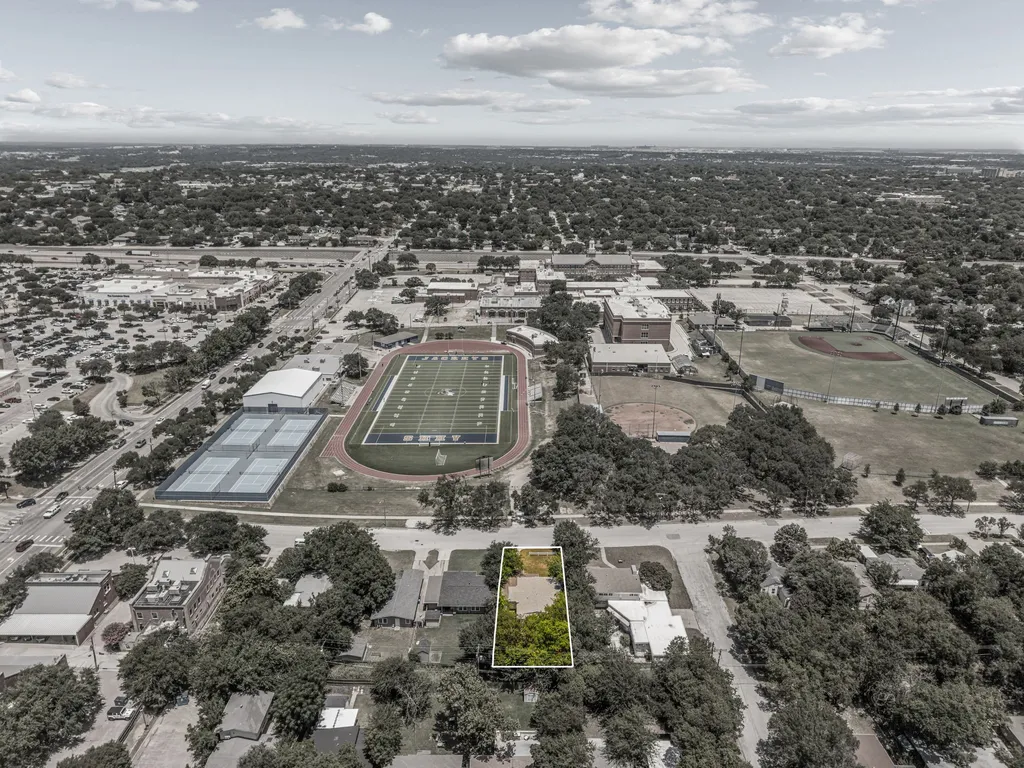4509 Donnelly Avenue Fort Worth TX 76107