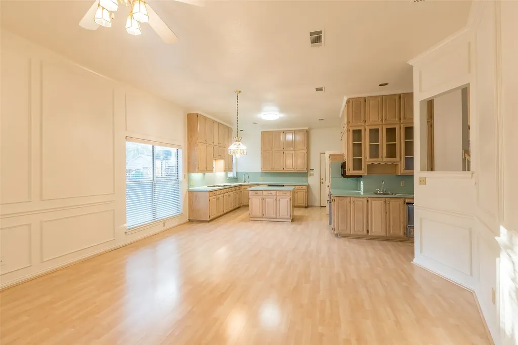 2411 Cross Timbers Trail Arlington TX 76006