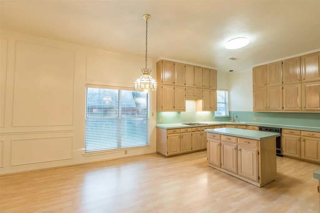 2411 Cross Timbers Trail Arlington TX 76006