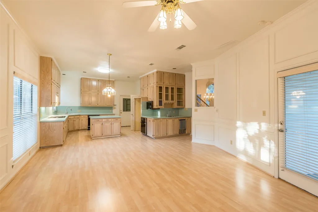 2411 Cross Timbers Trail Arlington TX 76006