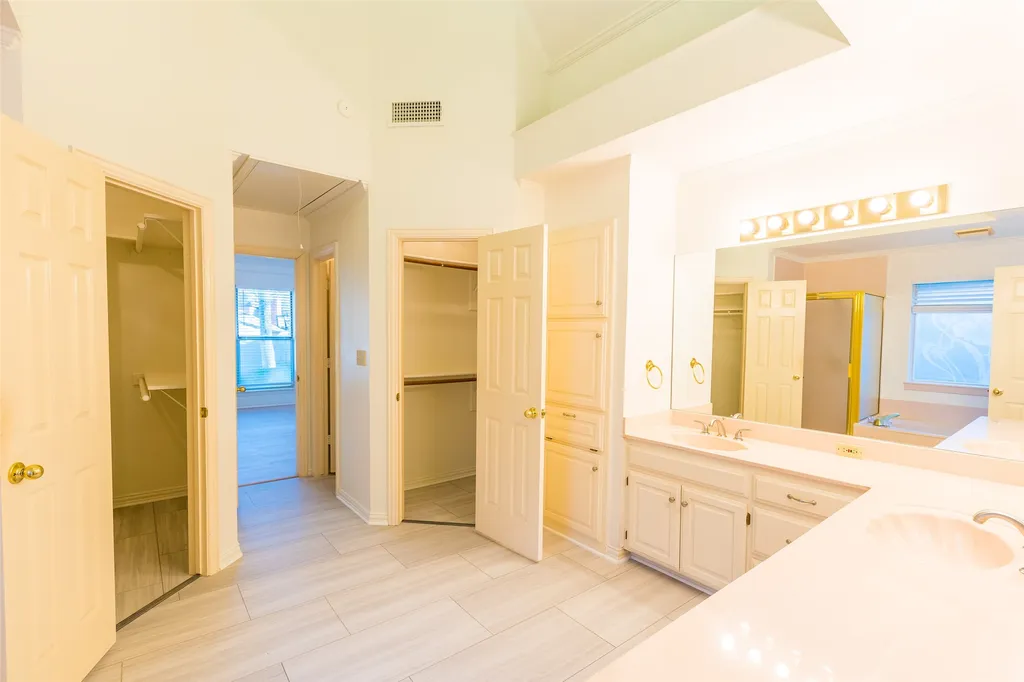 2411 Cross Timbers Trail Arlington TX 76006