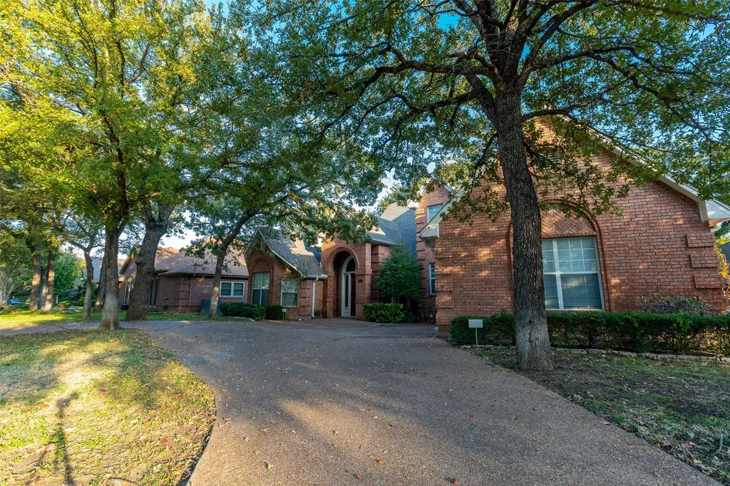 2411 Cross Timbers Trail Arlington TX 76006