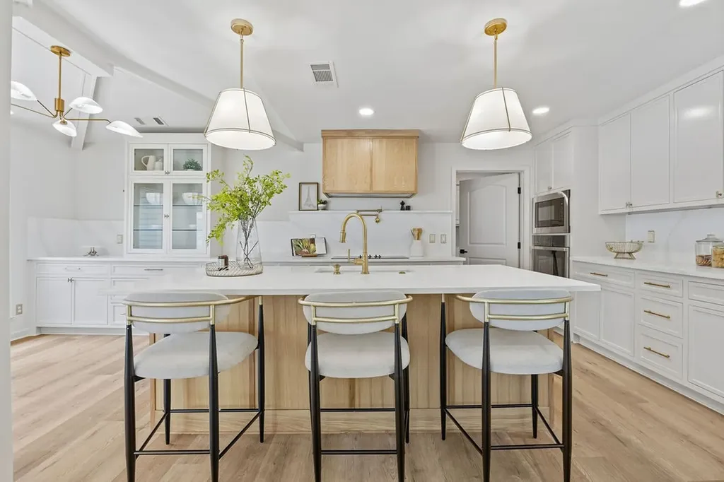9902 Wood Forest Drive Dallas TX 75243